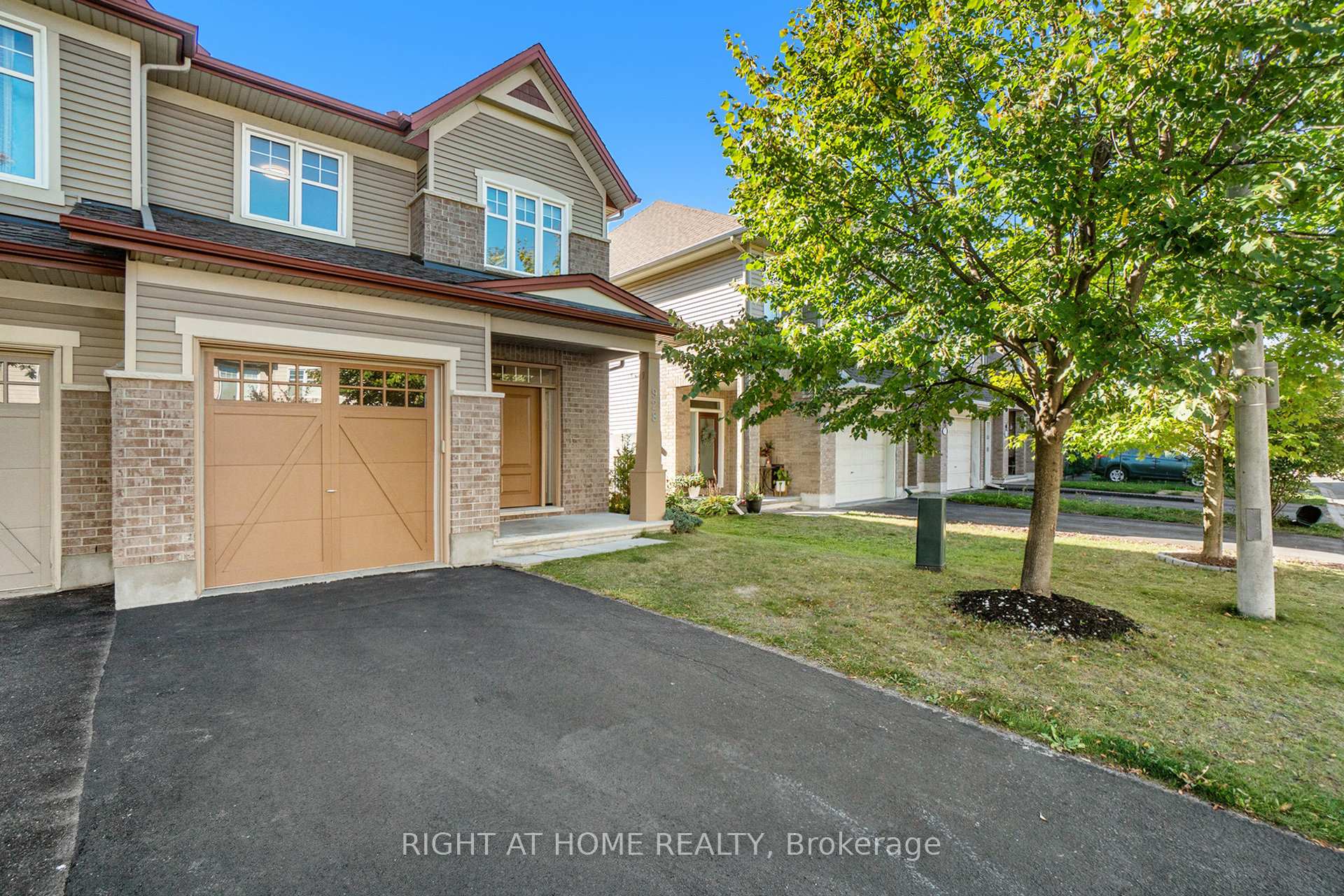 Photo 8 of 928 Bunchberry Way, Ottawa, Blossom Park/Kemp Park/Findlay Creek — HOMEH