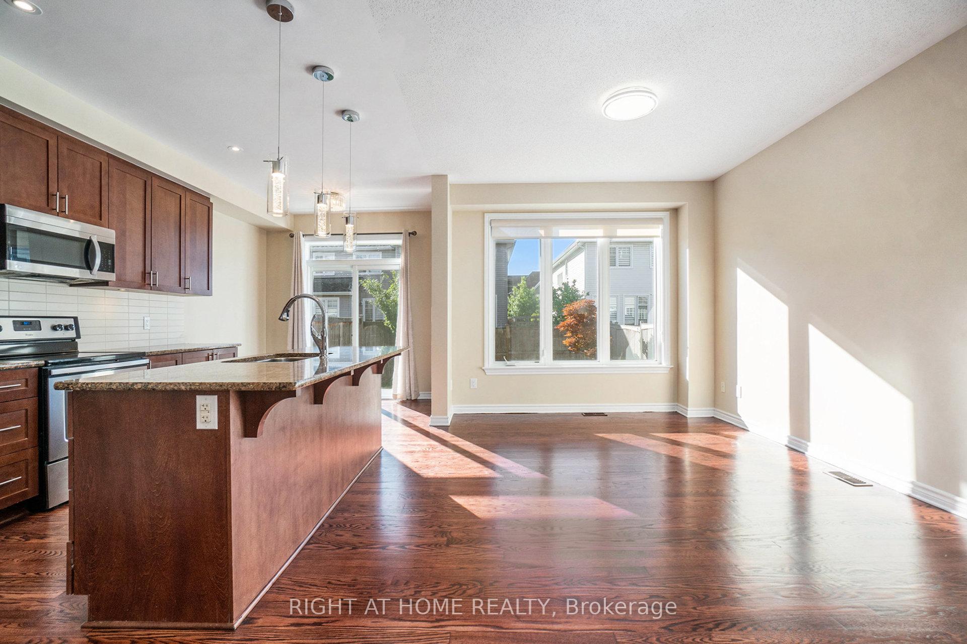 Photo 18 of 928 Bunchberry Way, Ottawa, Blossom Park/Kemp Park/Findlay Creek — HOMEH