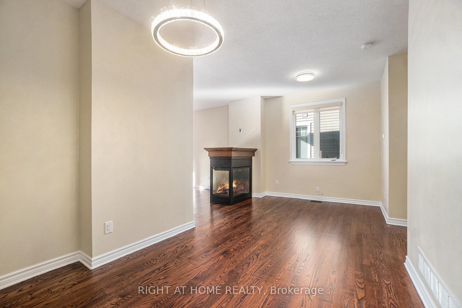 Photo 15 of 928 Bunchberry Way, Ottawa, Blossom Park/Kemp Park/Findlay Creek — HOMEH