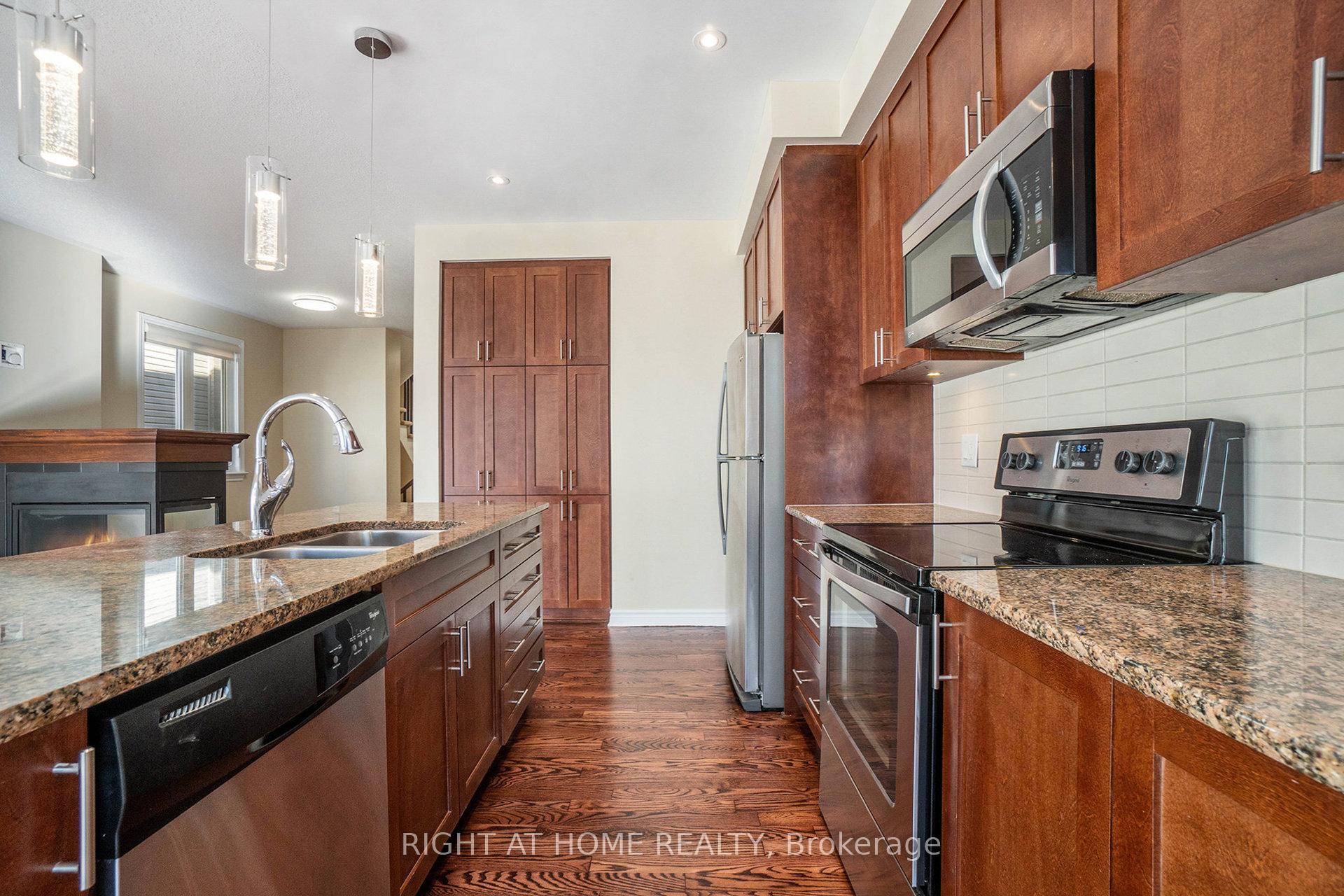 Photo 23 of 928 Bunchberry Way, Ottawa, Blossom Park/Kemp Park/Findlay Creek — HOMEH
