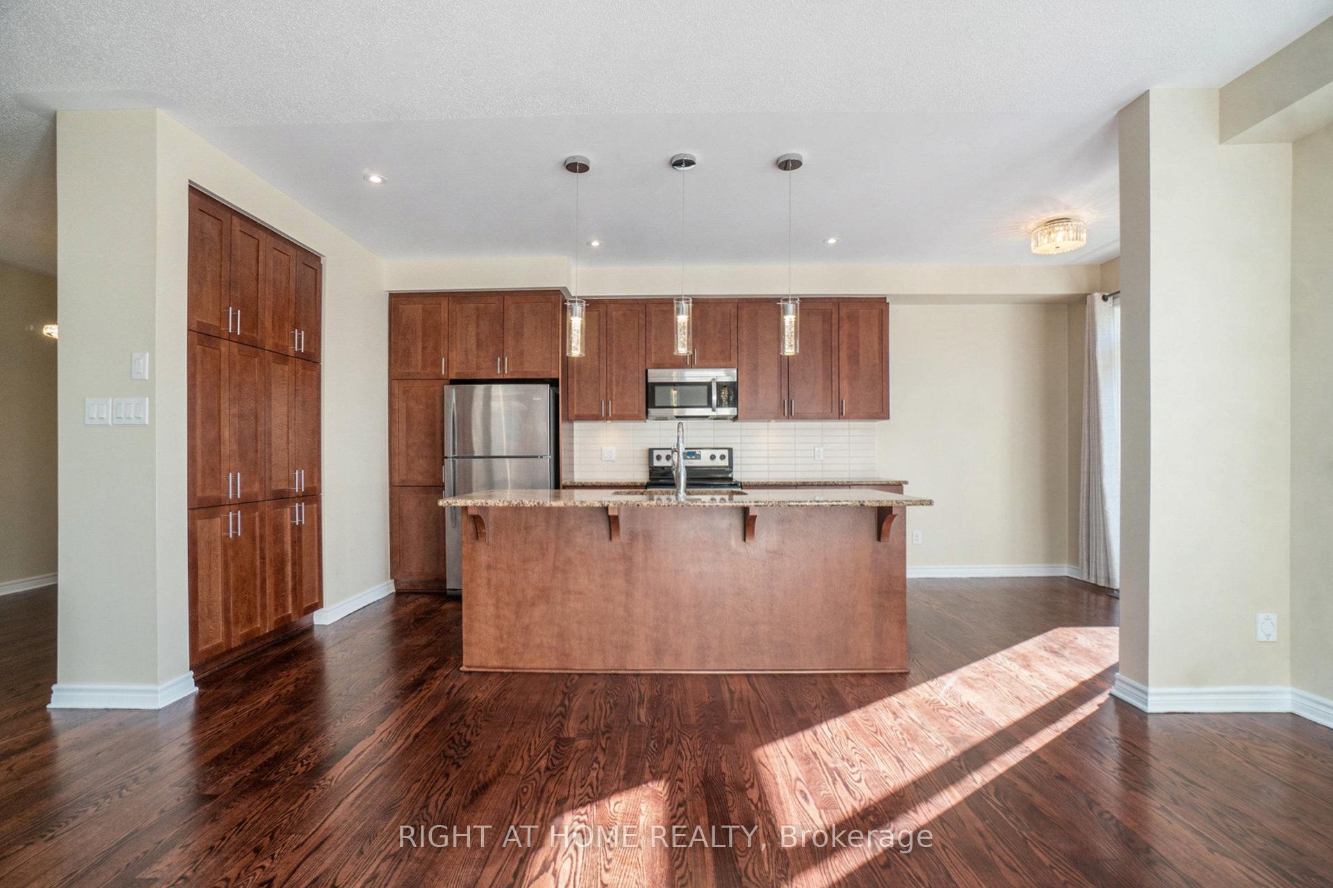 Photo 19 of 928 Bunchberry Way, Ottawa, Blossom Park/Kemp Park/Findlay Creek — HOMEH
