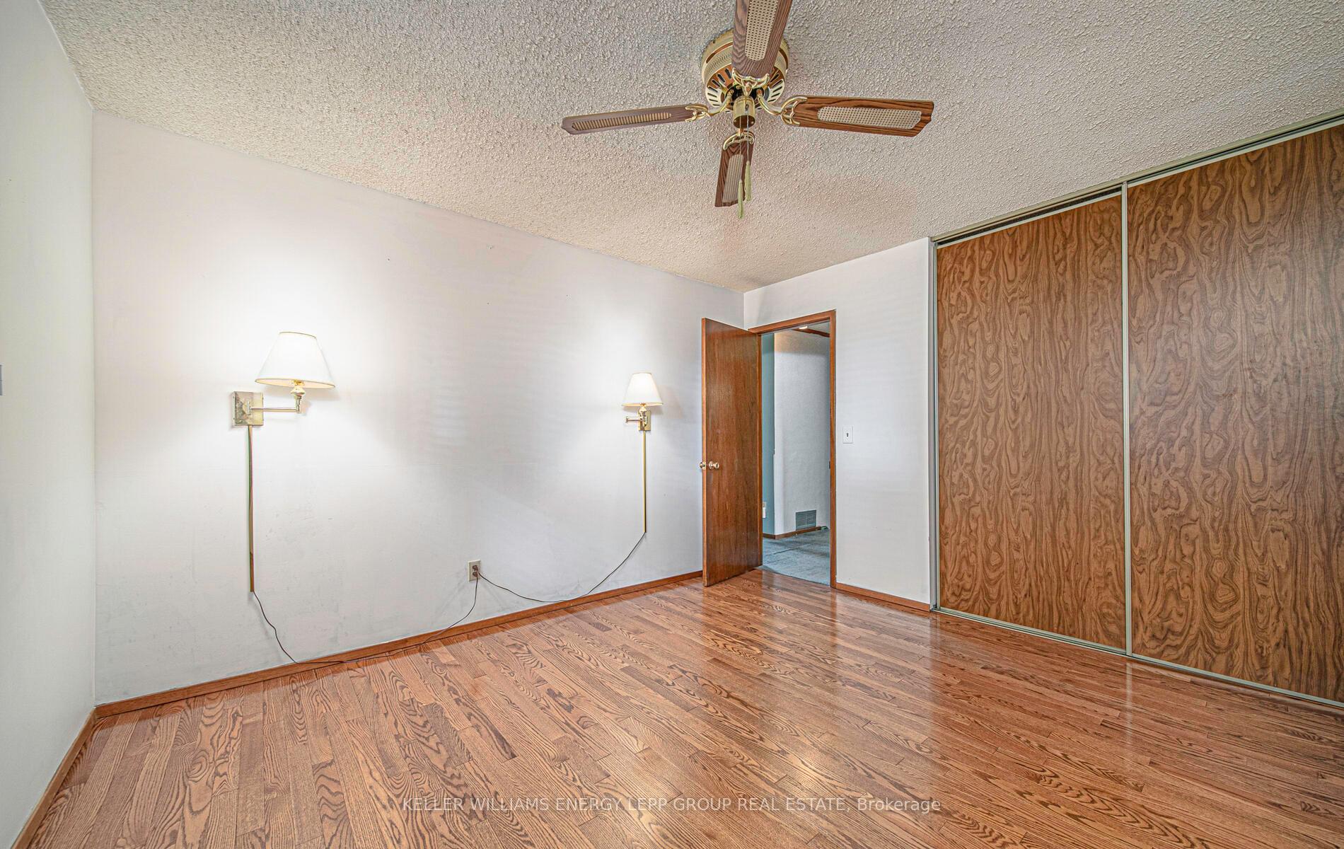 Photo 15 of 595 Foxrun Court, Oshawa, Pinecrest — HOMEH