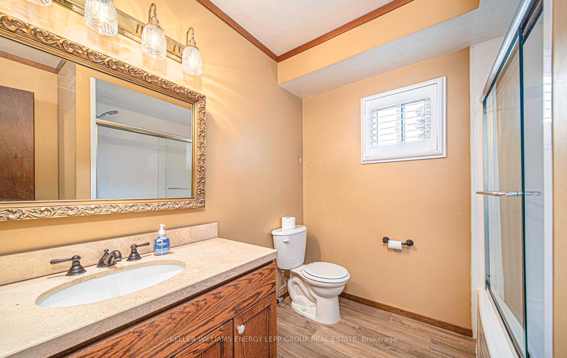 Photo 16 of 595 Foxrun Court, Oshawa, Pinecrest — HOMEH