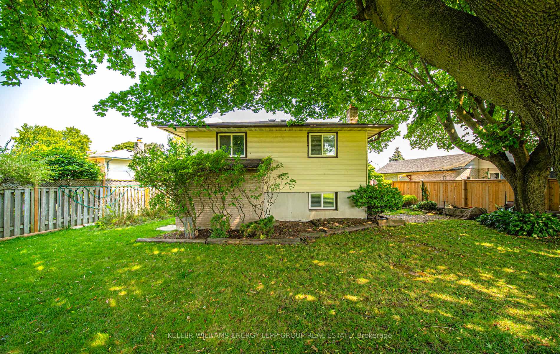 Photo 29 of 595 Foxrun Court, Oshawa, Pinecrest — HOMEH