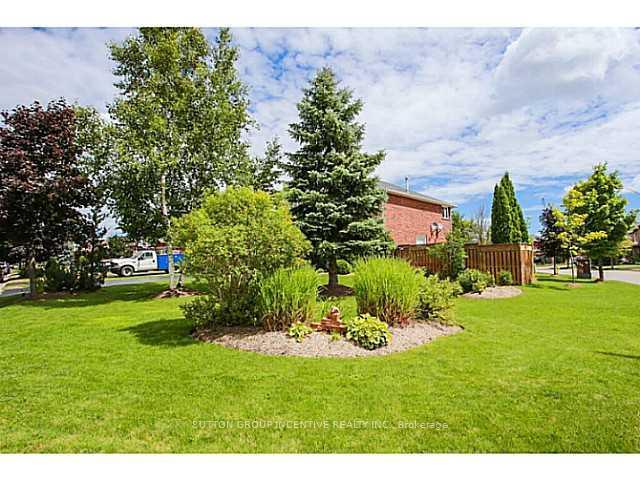 Photo 3 of 101 Ward Drive, Barrie, Painswick South — HOMEH