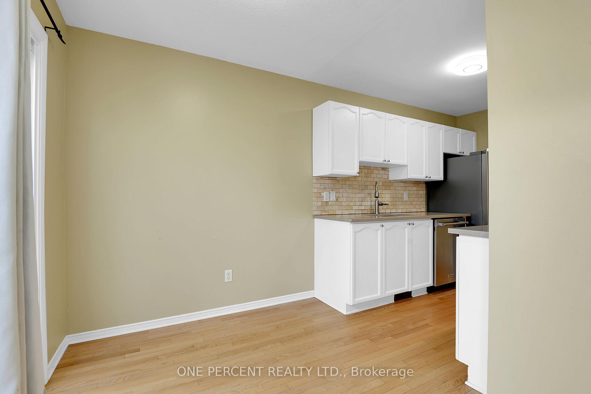 Photo 13 of 29 Mountshannon Drive, Ottawa, Barrhaven - Longfields — HOMEH
