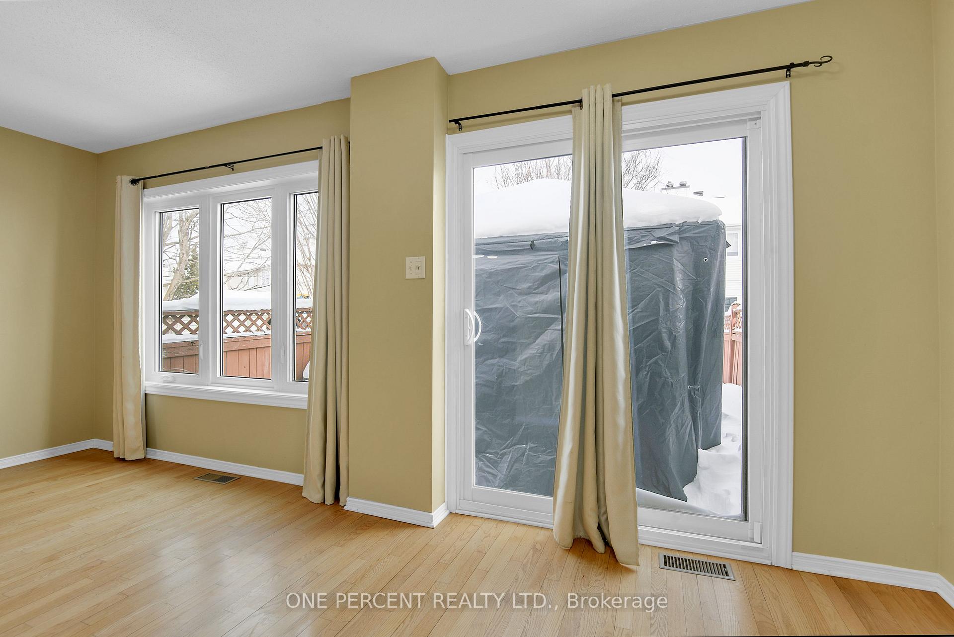 Photo 14 of 29 Mountshannon Drive, Ottawa, Barrhaven - Longfields — HOMEH
