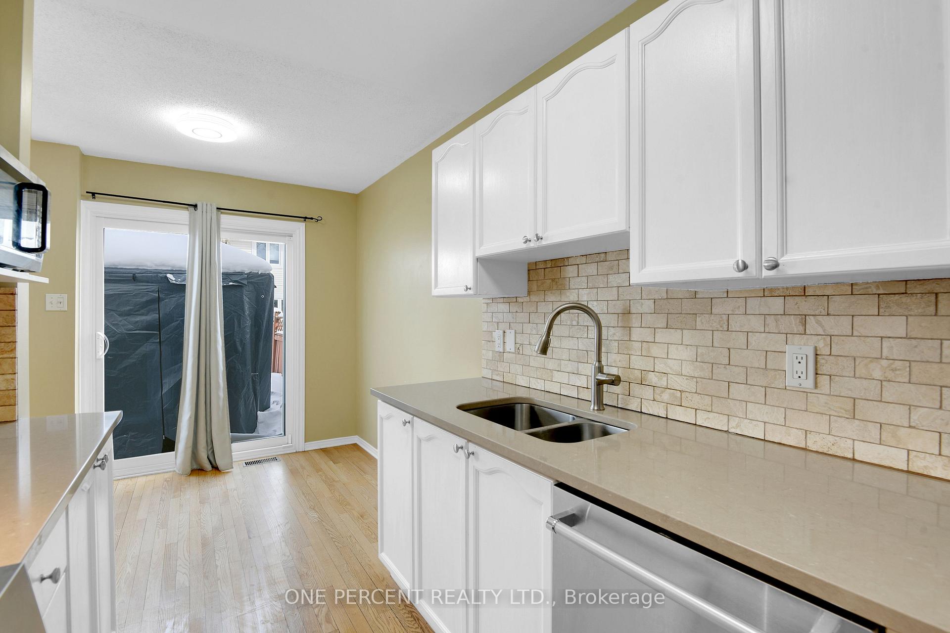 Photo 17 of 29 Mountshannon Drive, Ottawa, Barrhaven - Longfields — HOMEH