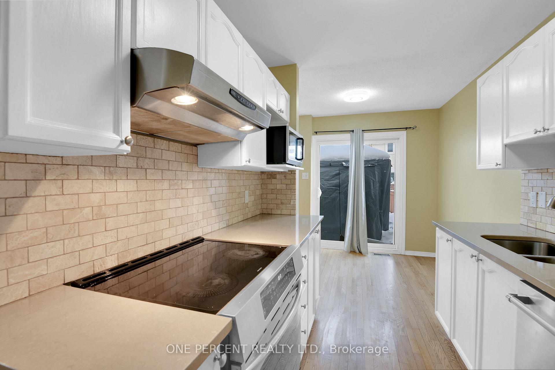 Photo 18 of 29 Mountshannon Drive, Ottawa, Barrhaven - Longfields — HOMEH