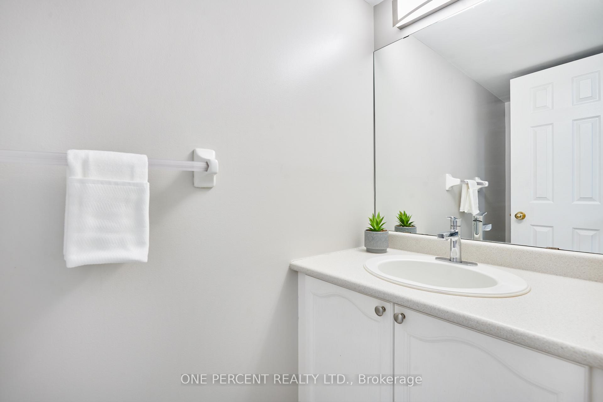 Photo 19 of 29 Mountshannon Drive, Ottawa, Barrhaven - Longfields — HOMEH