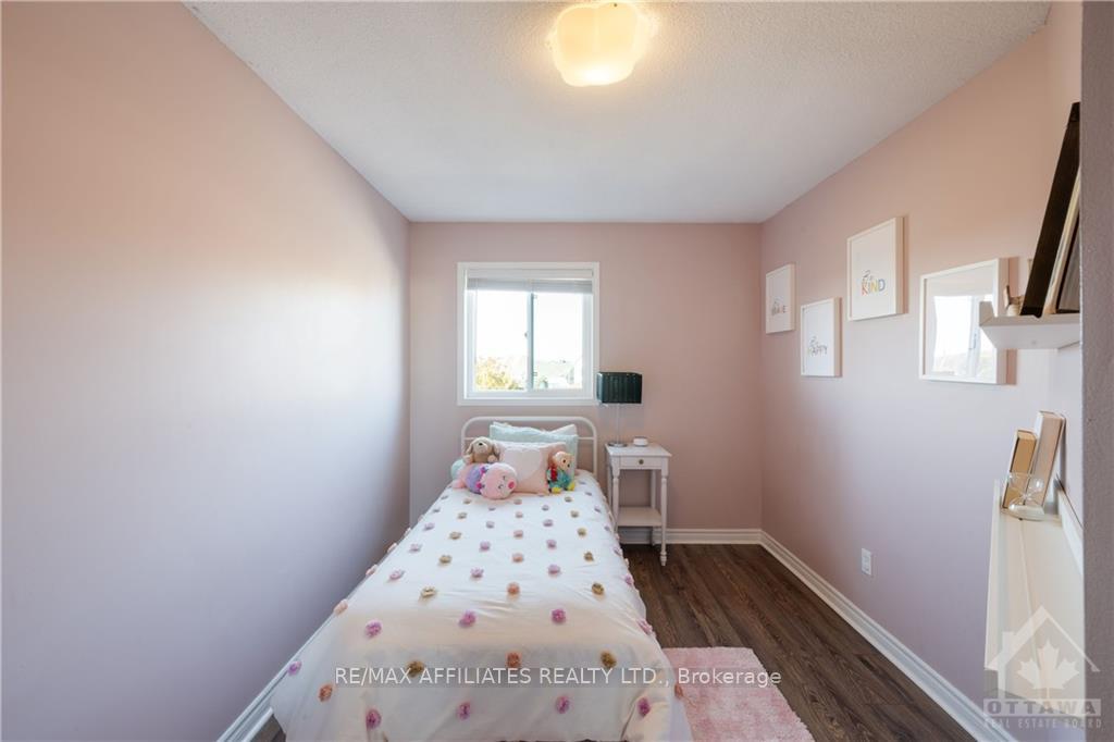 Photo 11 of 52 Spruce Crescent, Arnprior — HOMEH