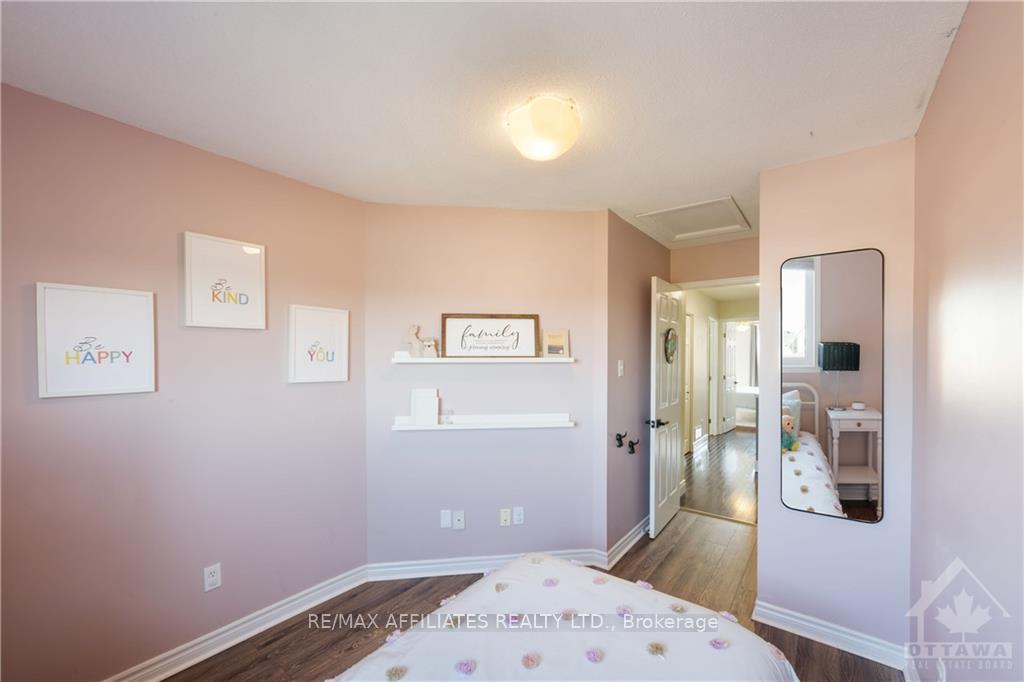 Photo 15 of 52 Spruce Crescent, Arnprior — HOMEH