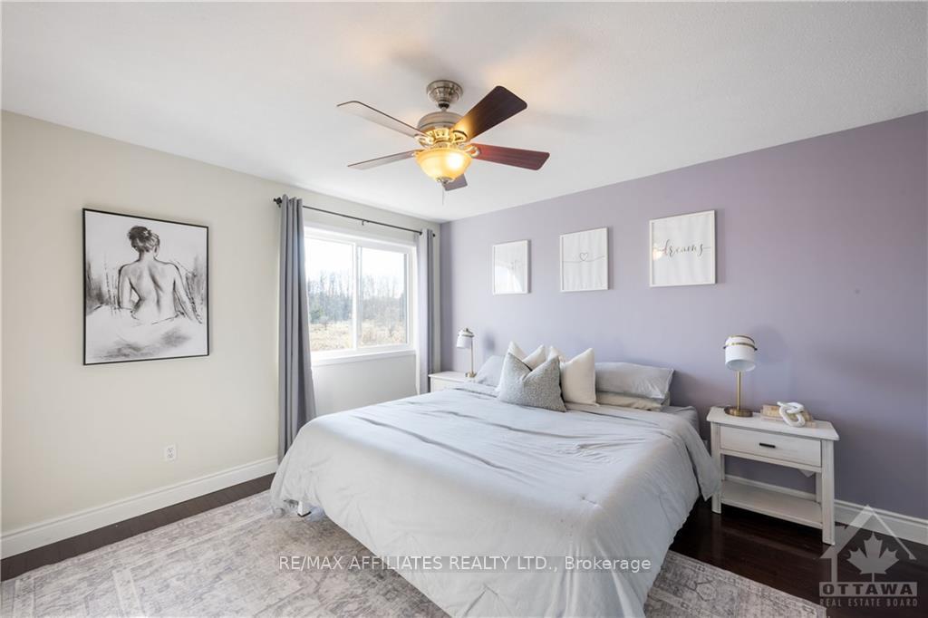 Photo 23 of 52 Spruce Crescent, Arnprior — HOMEH
