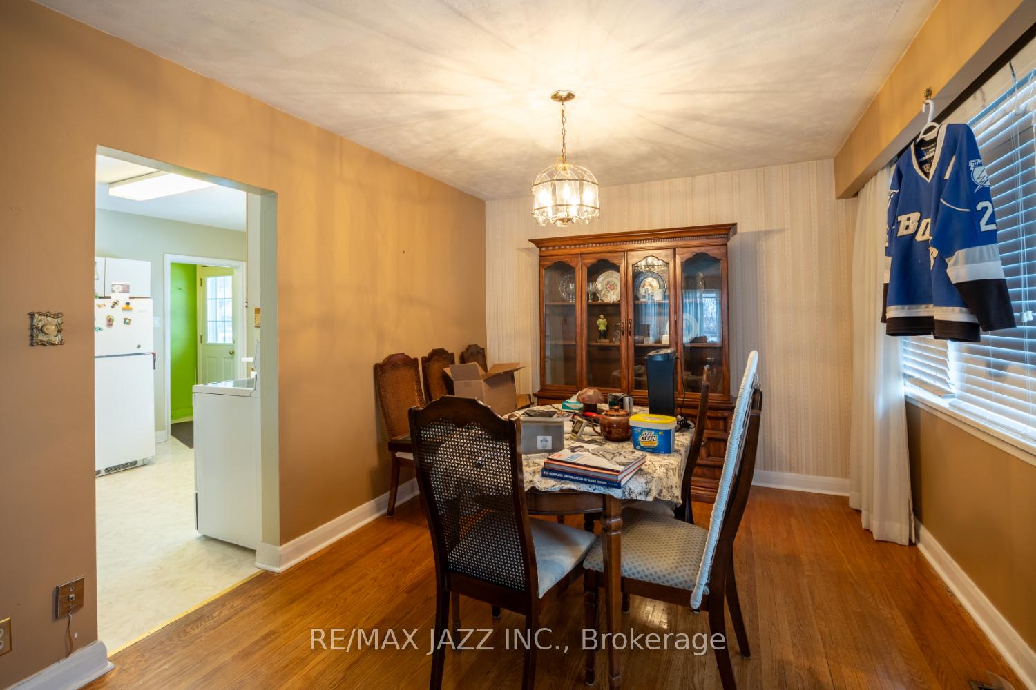Photo 10 of 517 Kelly Avenue, Oshawa, Samac — HOMEH