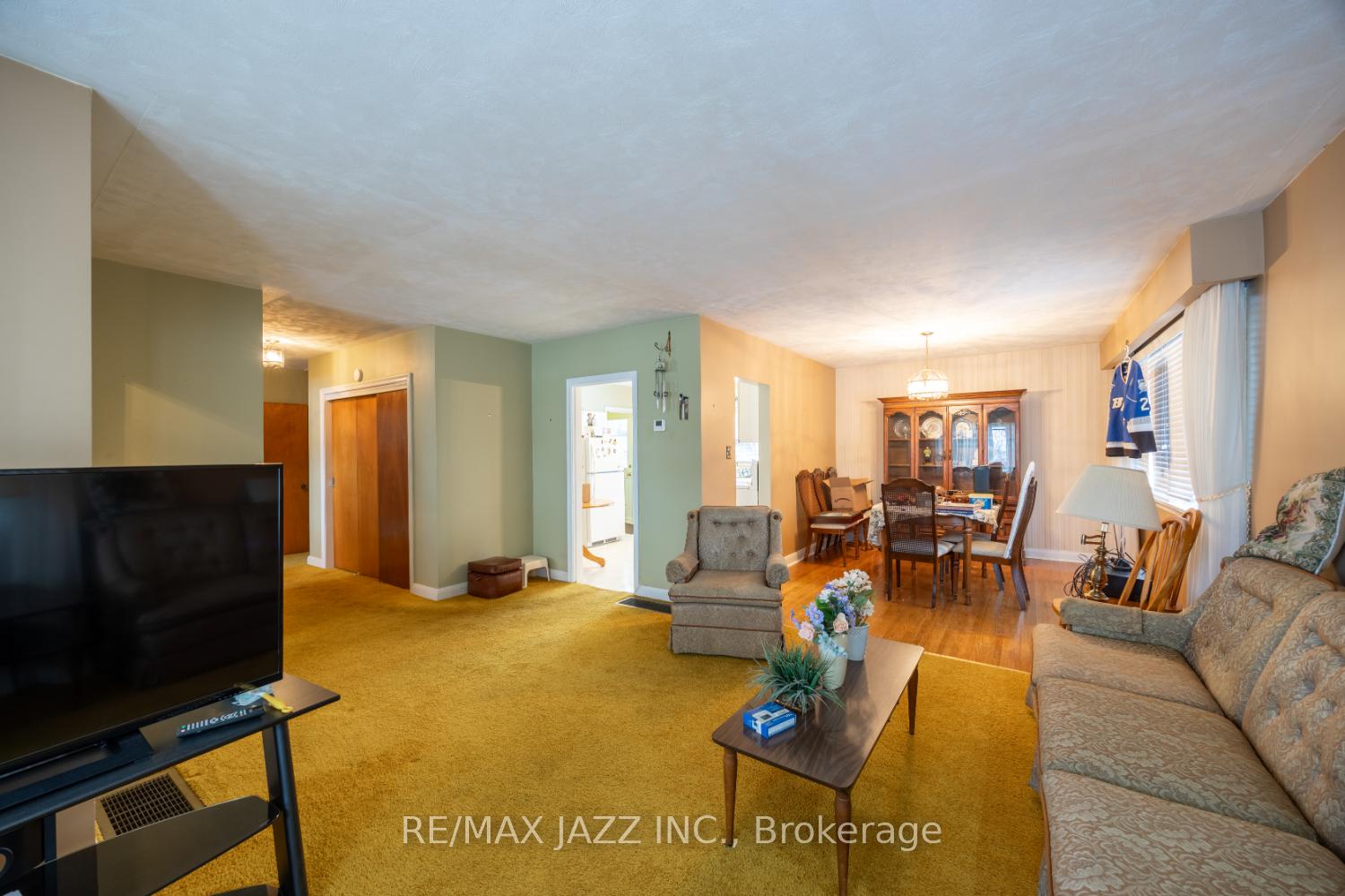 Photo 15 of 517 Kelly Avenue, Oshawa, Samac — HOMEH