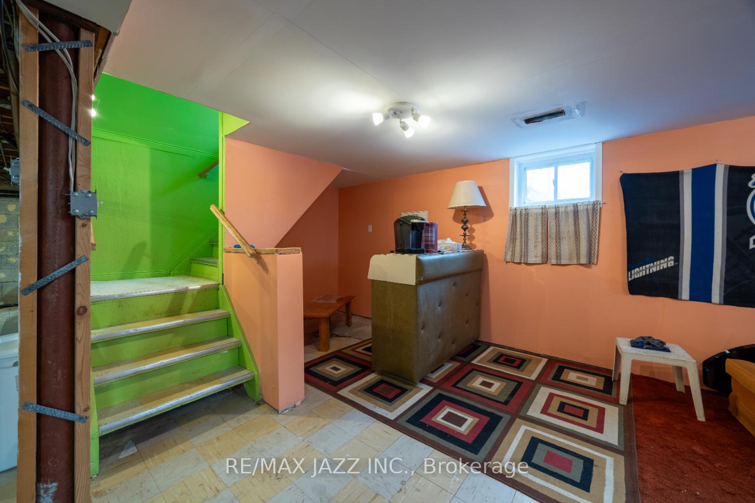 Photo 24 of 517 Kelly Avenue, Oshawa, Samac — HOMEH