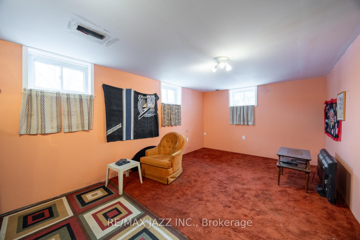 Photo 25 of 517 Kelly Avenue, Oshawa, Samac — HOMEH