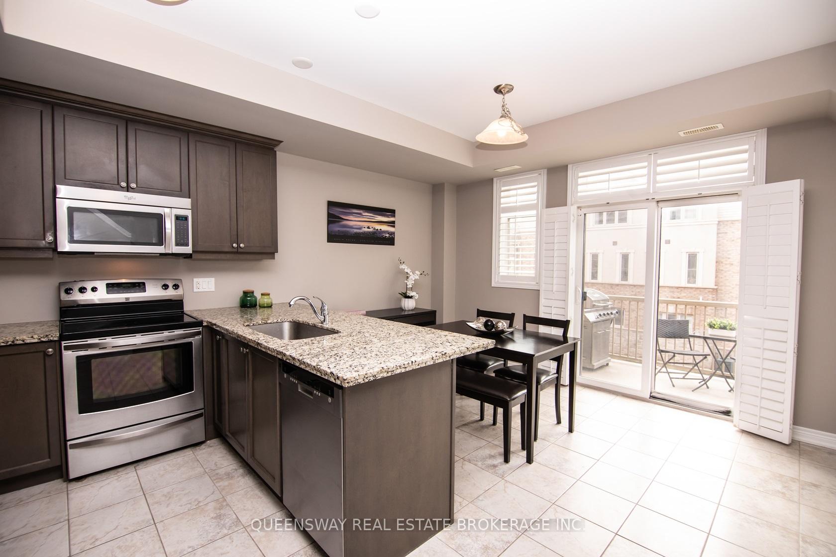 Photo 5 of 4139 Palermo Common, Burlington, Shoreacres — HOMEH