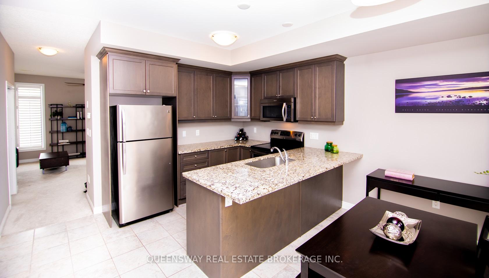 Photo 6 of 4139 Palermo Common, Burlington, Shoreacres — HOMEH