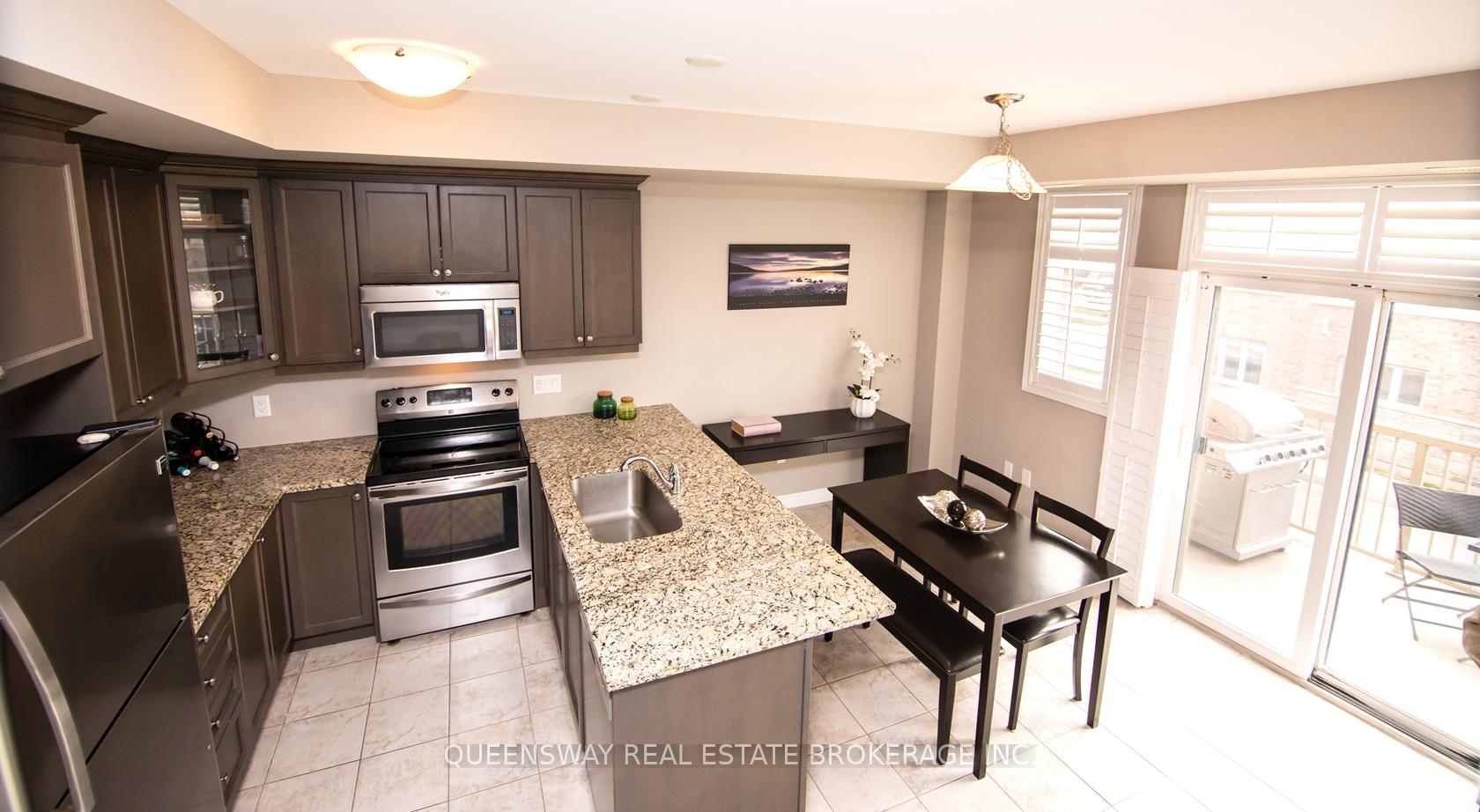 Photo 7 of 4139 Palermo Common, Burlington, Shoreacres — HOMEH