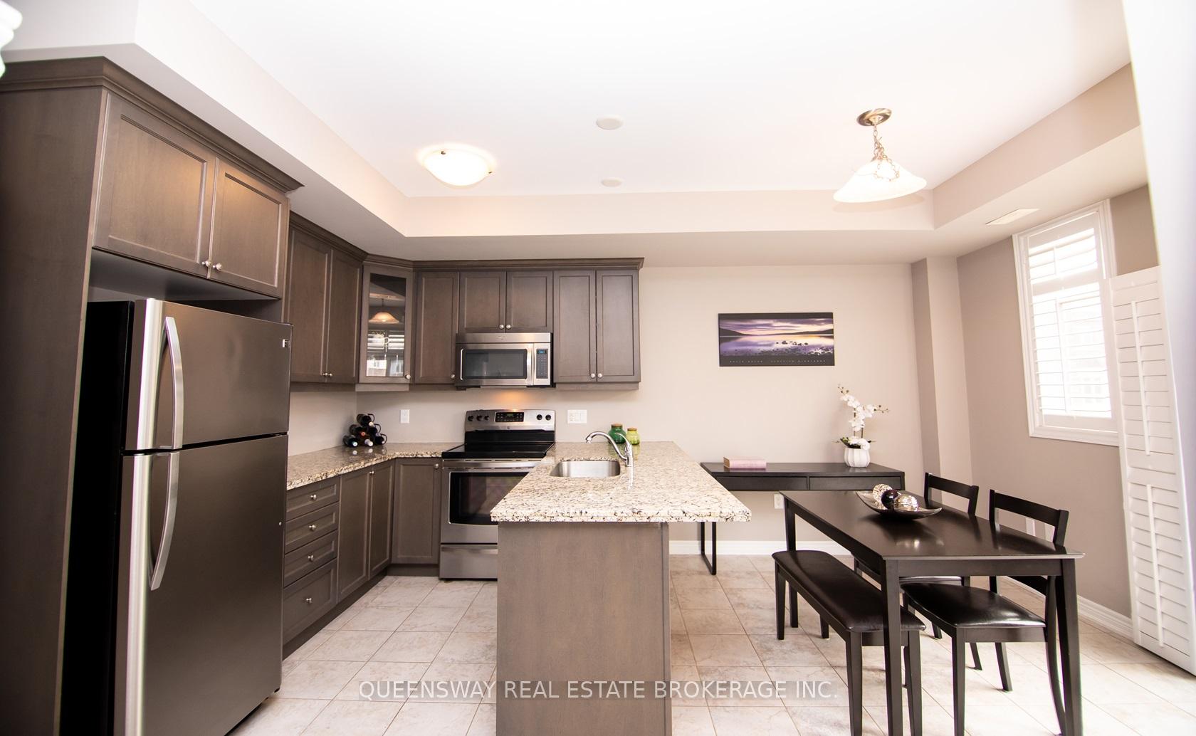 Photo 8 of 4139 Palermo Common, Burlington, Shoreacres — HOMEH