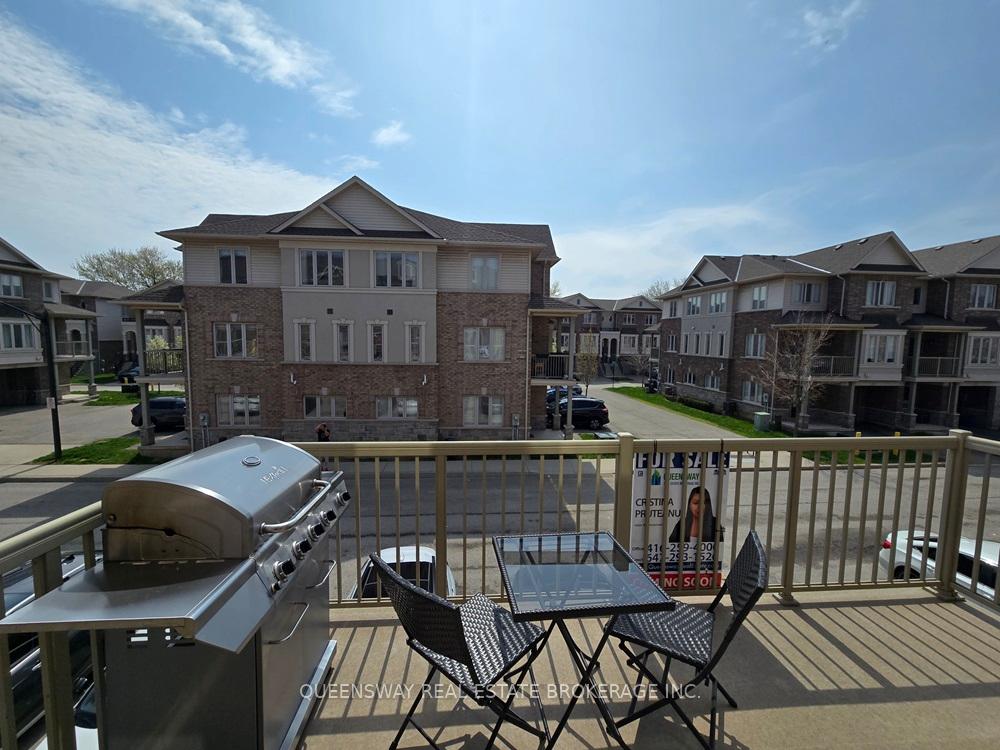 Photo 10 of 4139 Palermo Common, Burlington, Shoreacres — HOMEH
