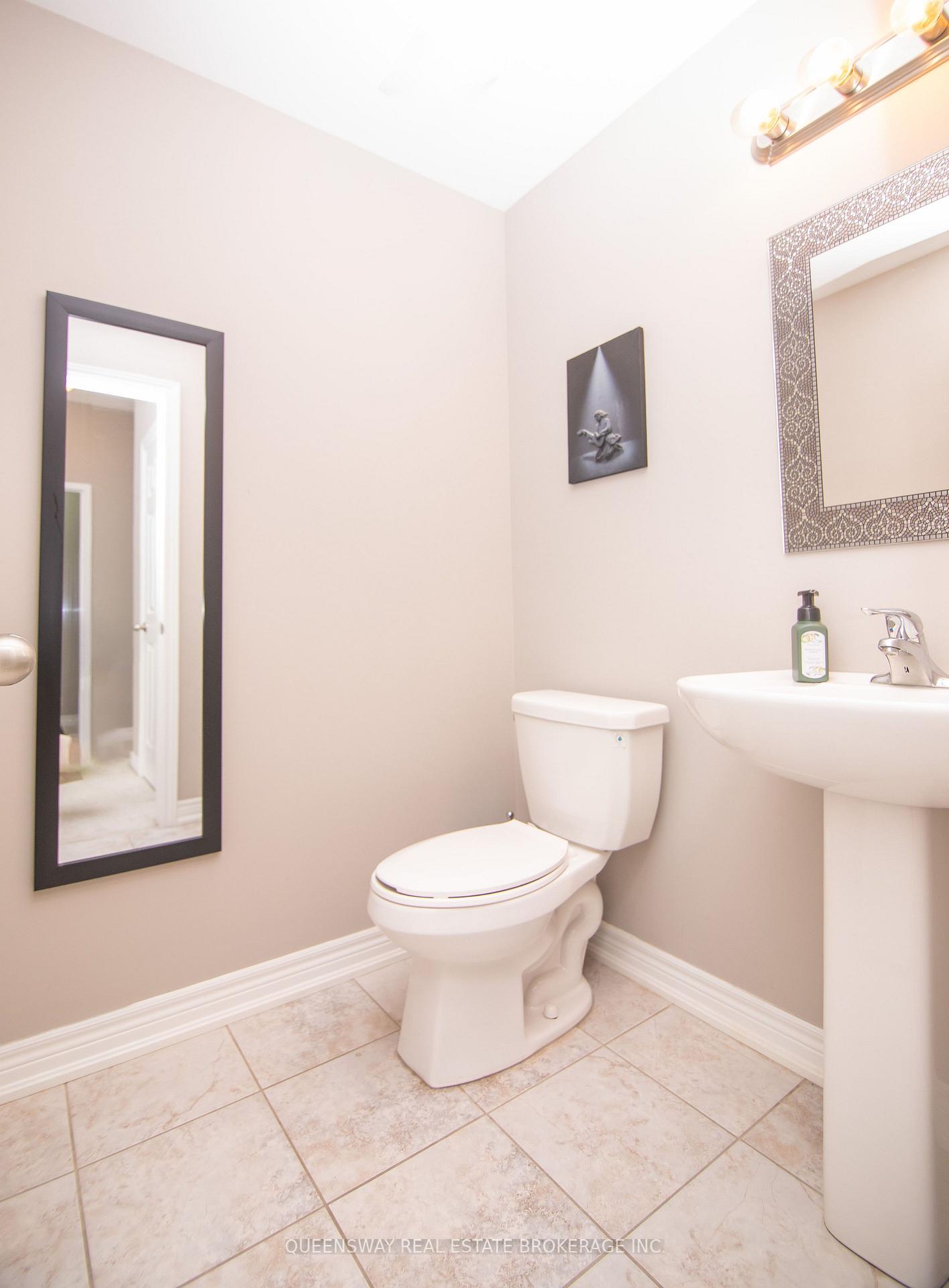 Photo 12 of 4139 Palermo Common, Burlington, Shoreacres — HOMEH