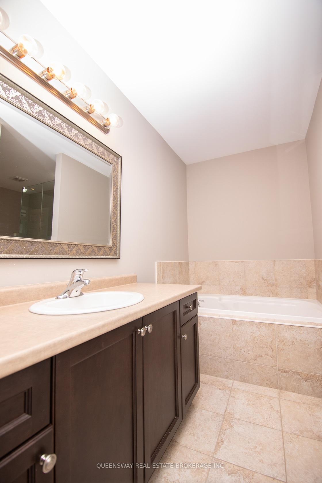 Photo 16 of 4139 Palermo Common, Burlington, Shoreacres — HOMEH