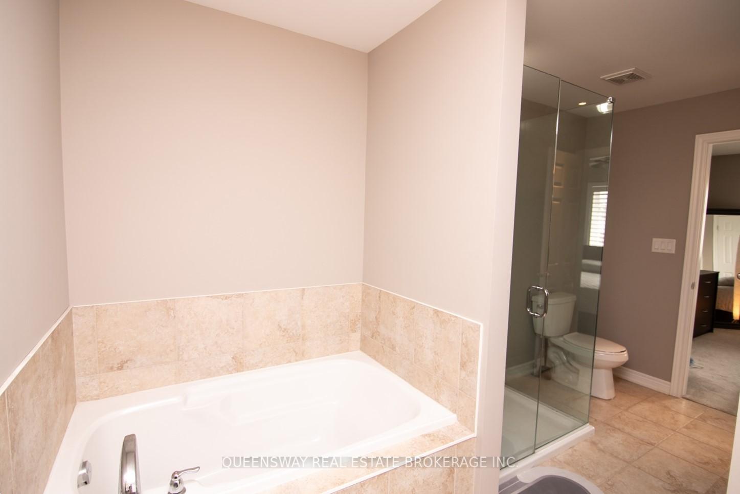 Photo 17 of 4139 Palermo Common, Burlington, Shoreacres — HOMEH