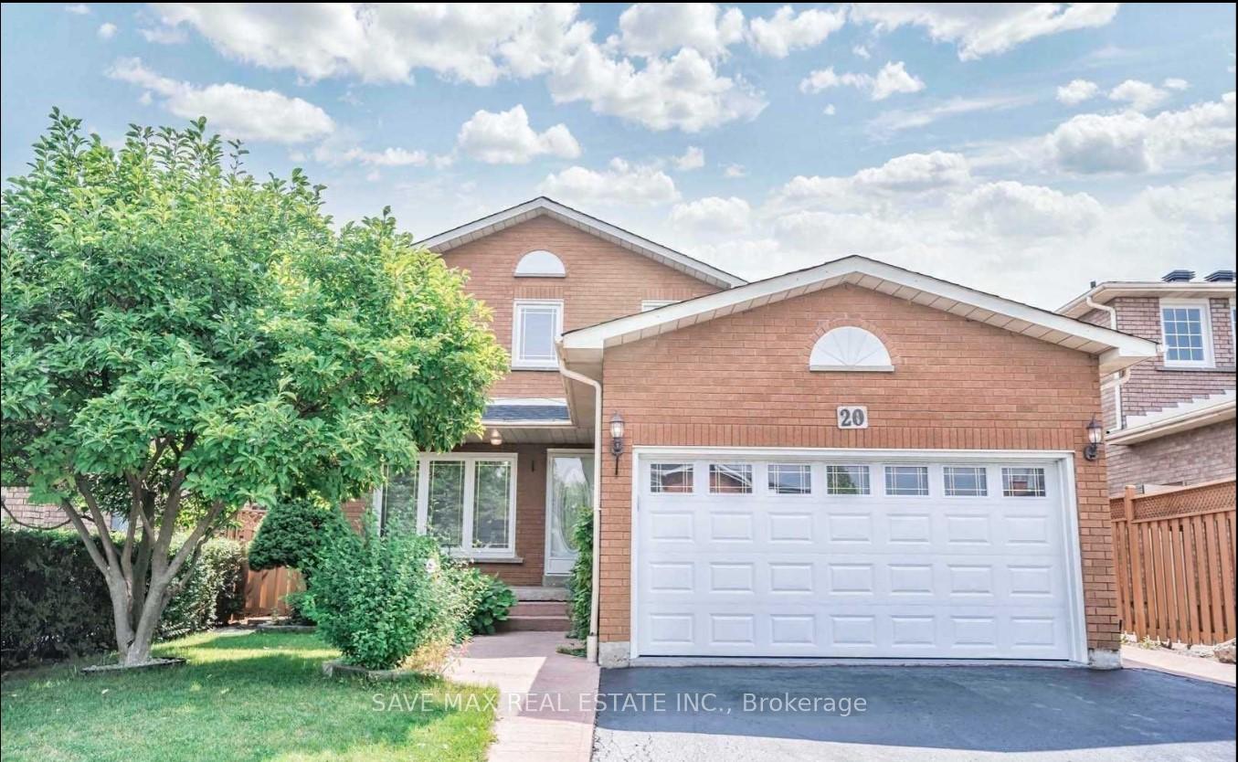 Front of Unit LOWER, 20 Inverary Drive