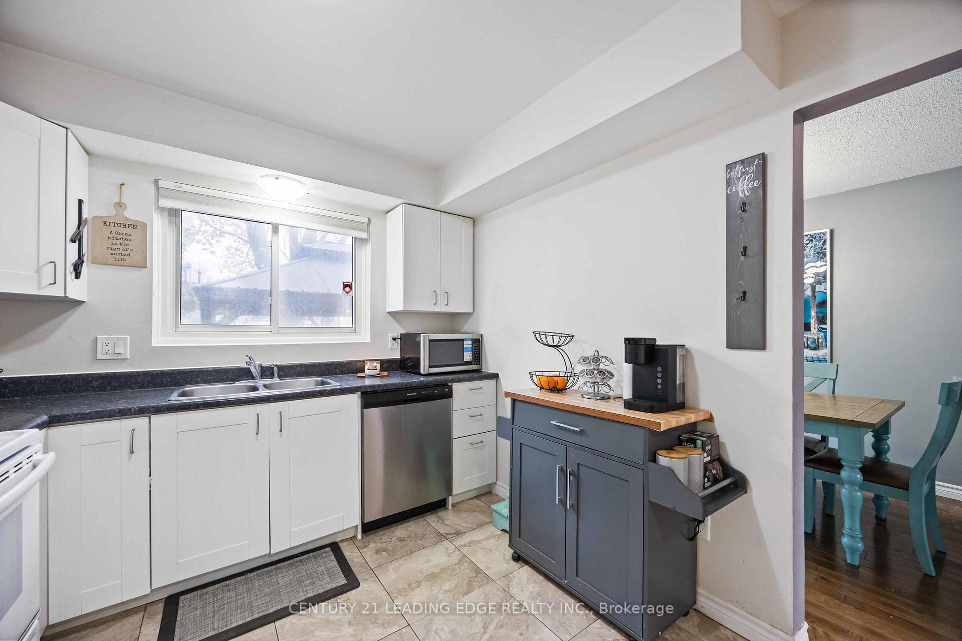 Photo 9 of 530 Lancelot Crescent, Oshawa, Eastdale — HOMEH