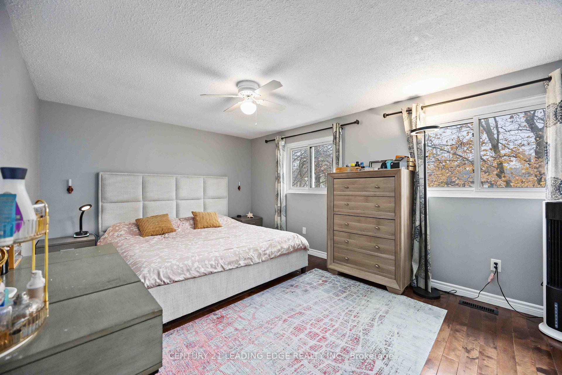 Photo 14 of 530 Lancelot Crescent, Oshawa, Eastdale — HOMEH