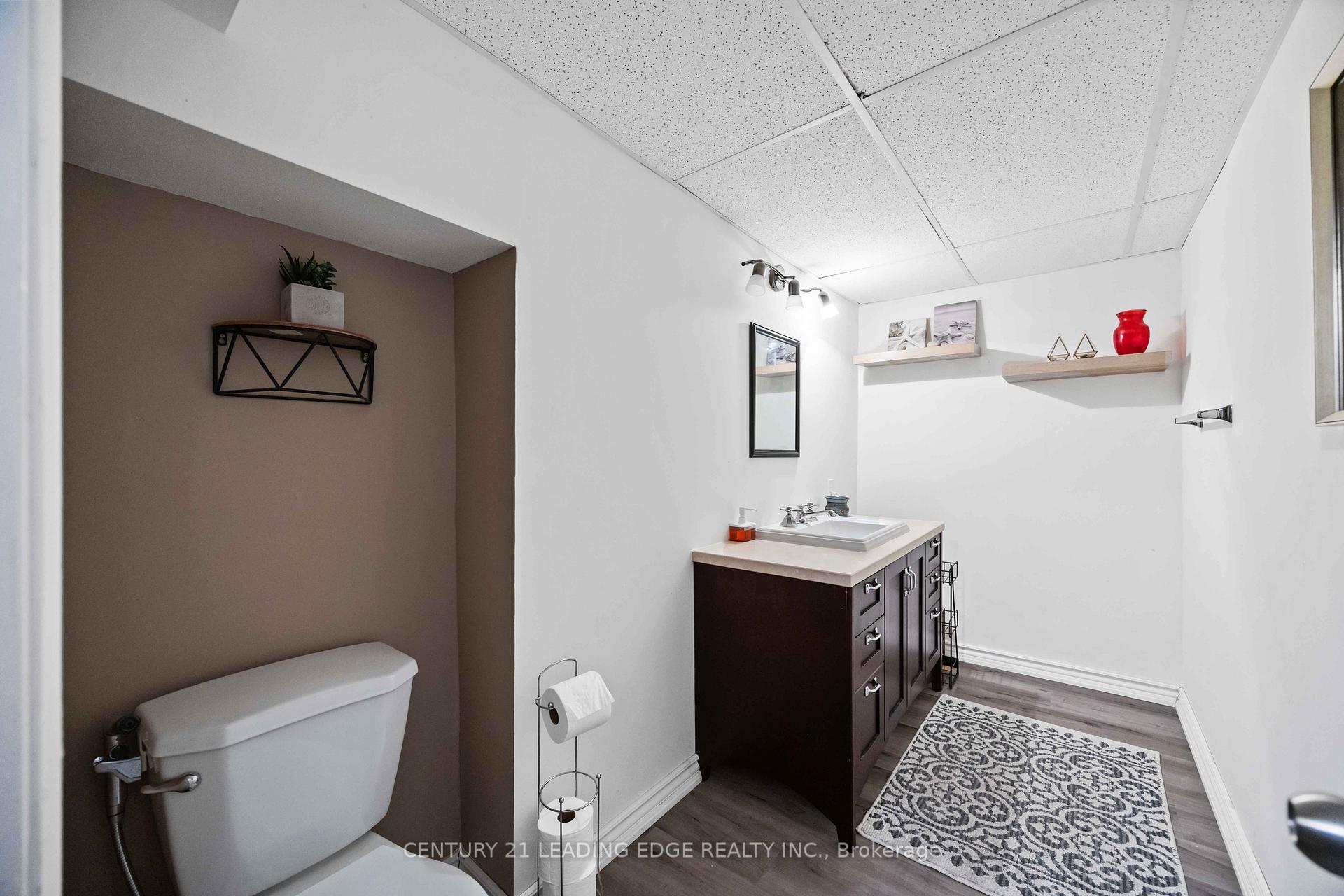 Photo 23 of 530 Lancelot Crescent, Oshawa, Eastdale — HOMEH