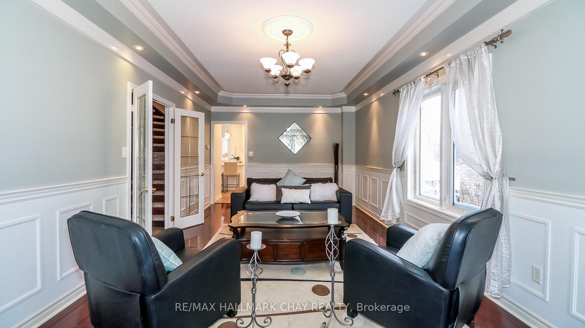 Photo 8 of 33 Pinecliff Crescent, Barrie, Ardagh — HOMEH