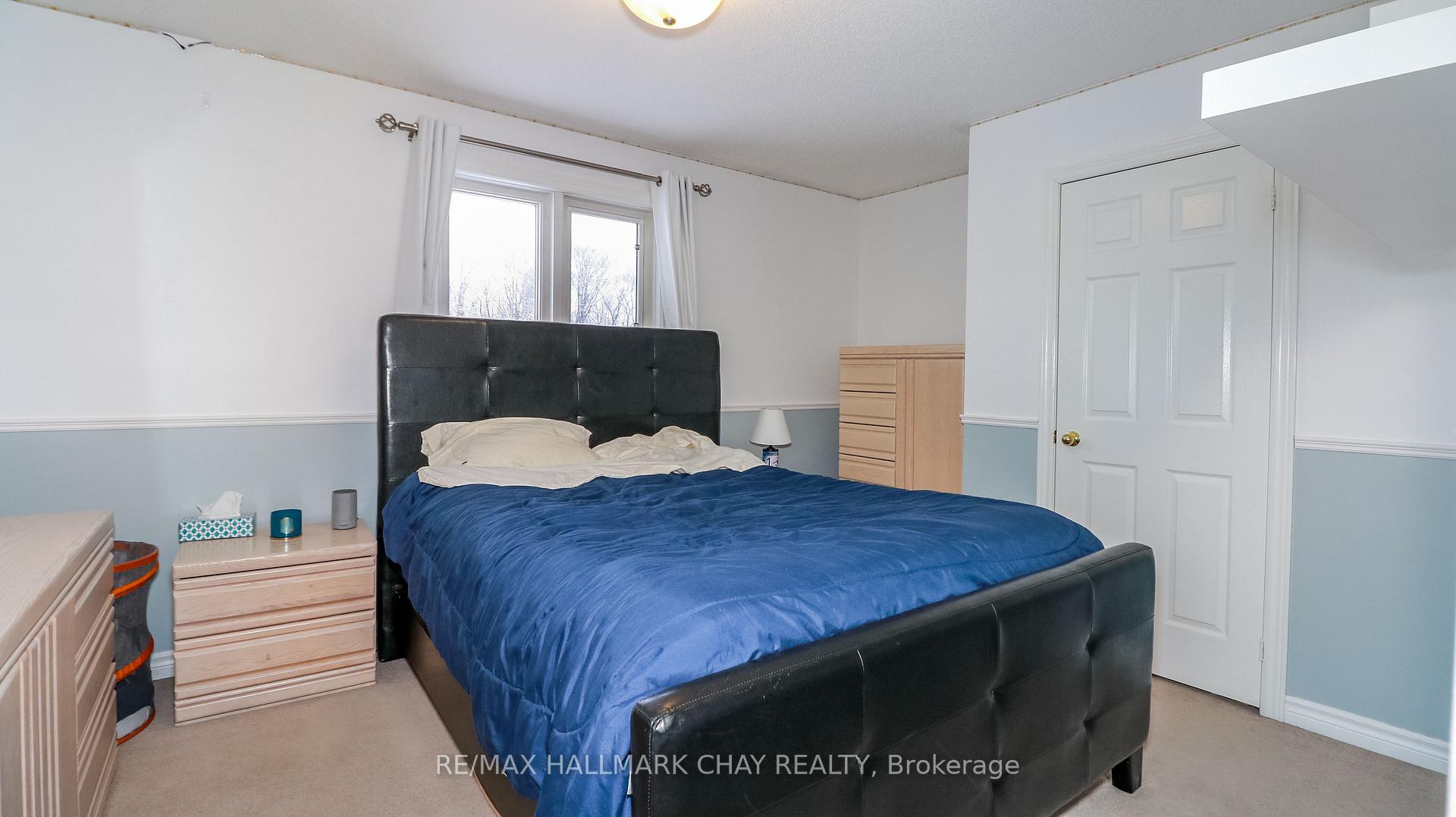 Photo 16 of 33 Pinecliff Crescent, Barrie, Ardagh — HOMEH