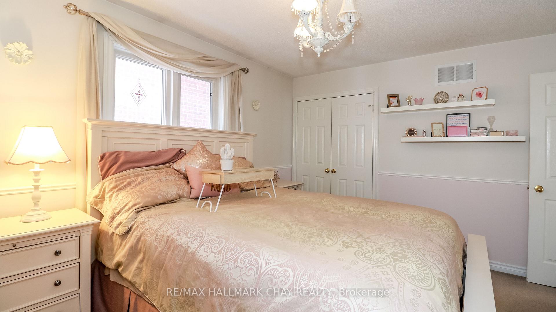 Photo 21 of 33 Pinecliff Crescent, Barrie, Ardagh — HOMEH