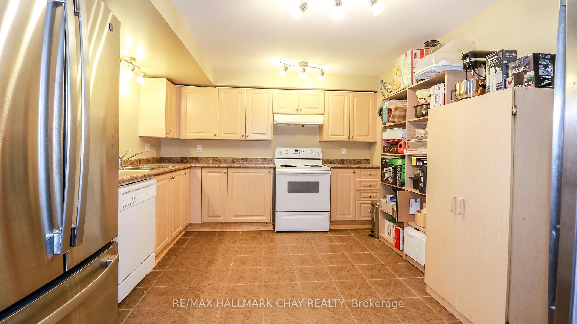 Photo 31 of 33 Pinecliff Crescent, Barrie, Ardagh — HOMEH