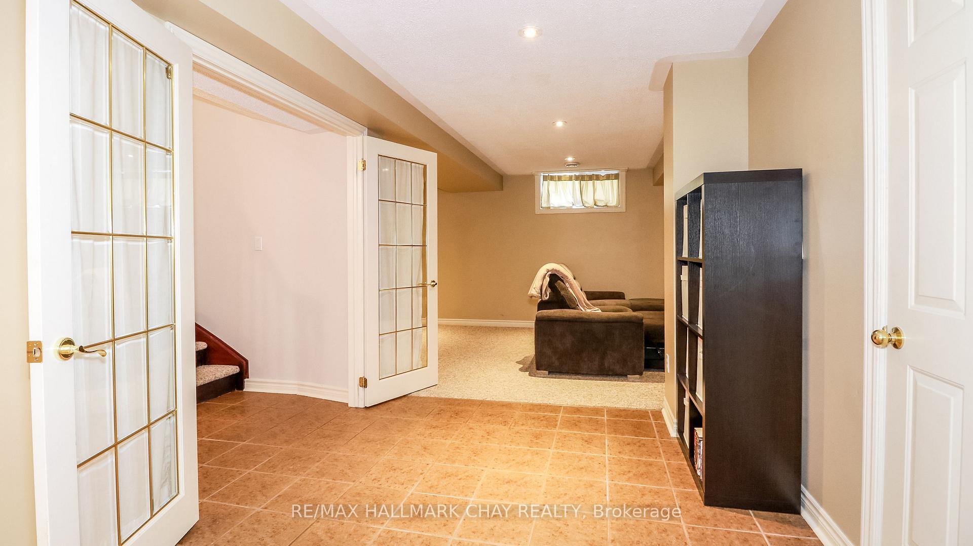 Photo 35 of 33 Pinecliff Crescent, Barrie, Ardagh — HOMEH