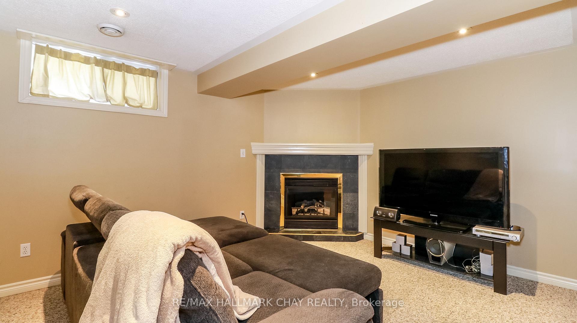 Photo 36 of 33 Pinecliff Crescent, Barrie, Ardagh — HOMEH