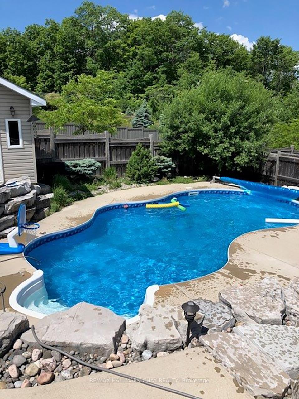 Photo 40 of 33 Pinecliff Crescent, Barrie, Ardagh — HOMEH