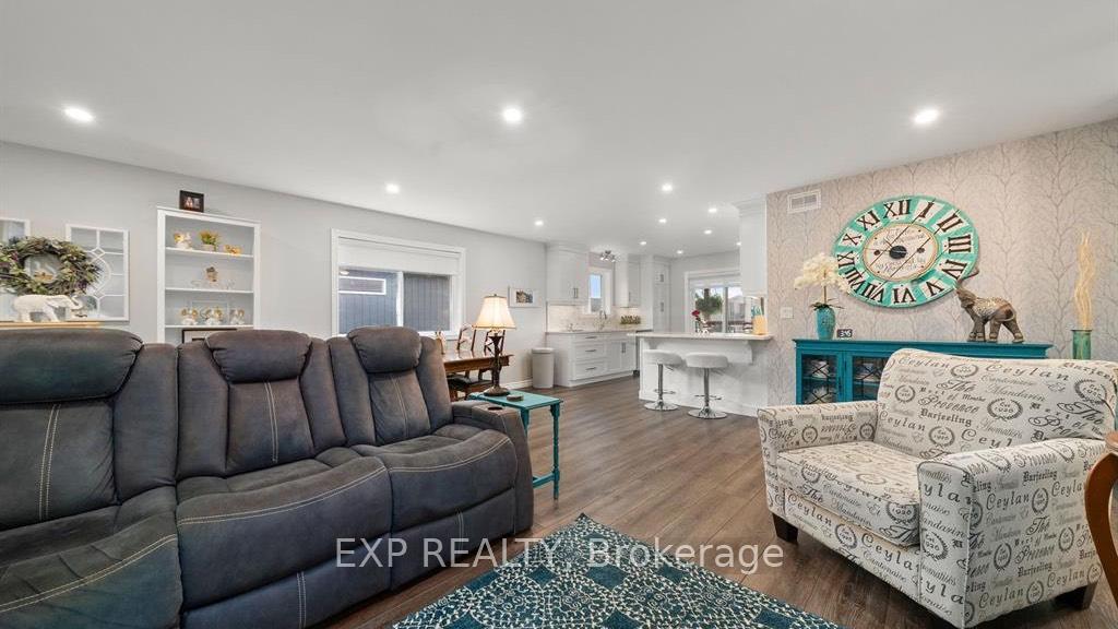 Photo 3 of 51 Dewal Place, Belleville, Belleville Ward — HOMEH