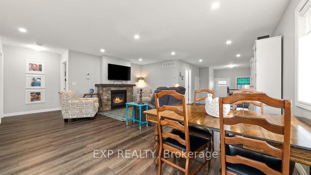 Photo 6 of 51 Dewal Place, Belleville, Belleville Ward — HOMEH