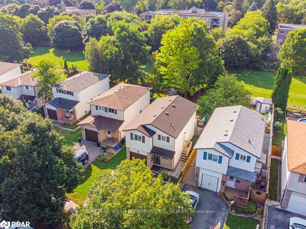 Photo 4 of 39 Laurie Crescent, Barrie, Wellington — HOMEH