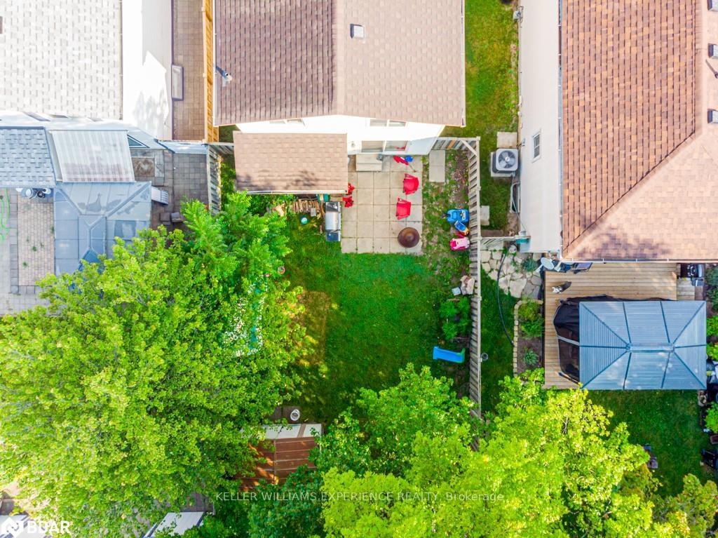 Photo 5 of 39 Laurie Crescent, Barrie, Wellington — HOMEH