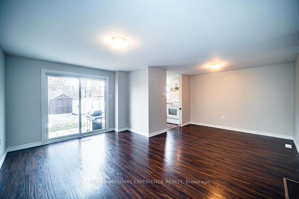 Photo 14 of 39 Laurie Crescent, Barrie, Wellington — HOMEH