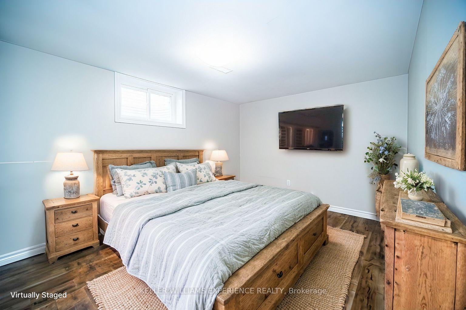 Photo 26 of 39 Laurie Crescent, Barrie, Wellington — HOMEH