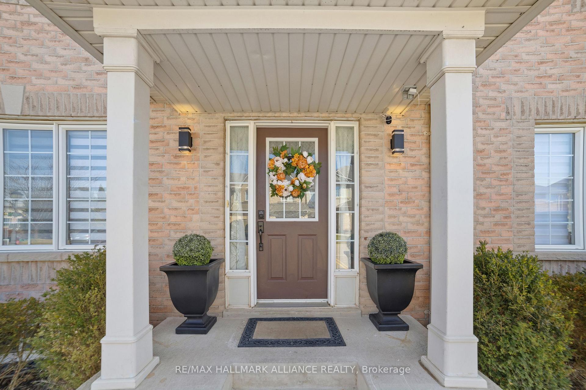 Photo 2 of Unit 7, 2511 Boros Road, Burlington, Rose — HOMEH