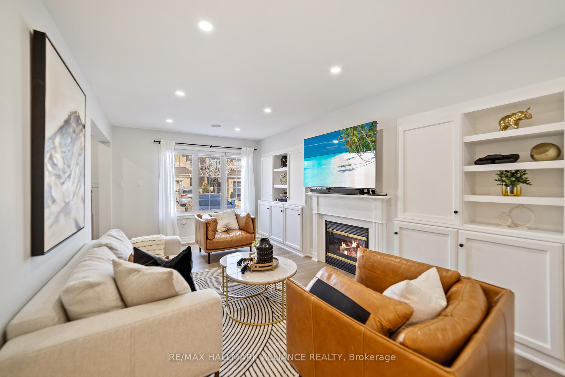 Photo 3 of Unit 7, 2511 Boros Road, Burlington, Rose — HOMEH