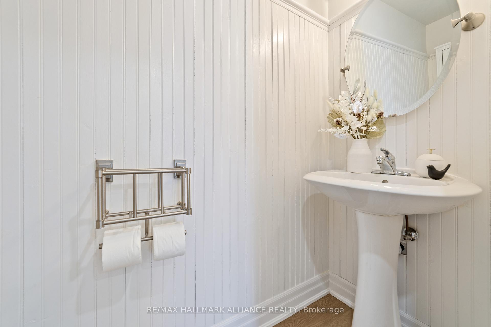 Photo 7 of Unit 7, 2511 Boros Road, Burlington, Rose — HOMEH