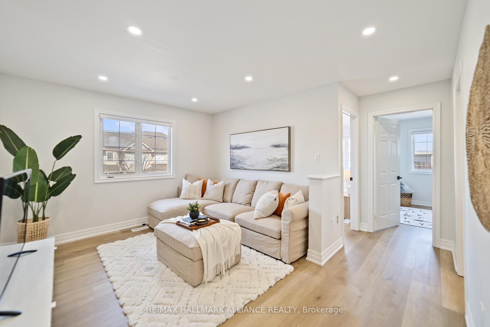 Photo 14 of Unit 7, 2511 Boros Road, Burlington, Rose — HOMEH